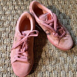 Puma Suede Jr suede sneaker in Desert Flower Pink NWT
